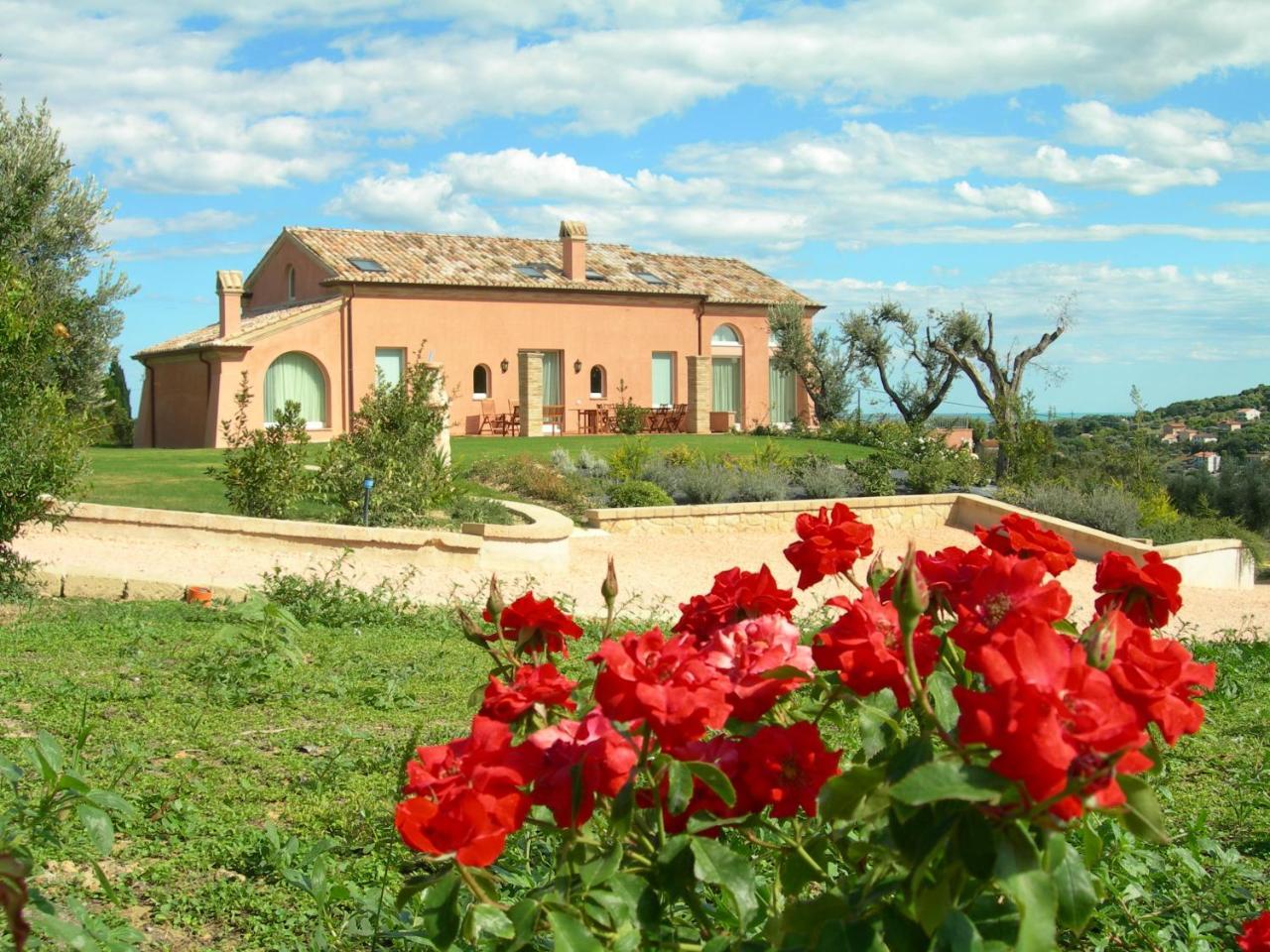 Nontiscordardime B&B Villa Agriturismo Civitanova Marche Eksteriør billede